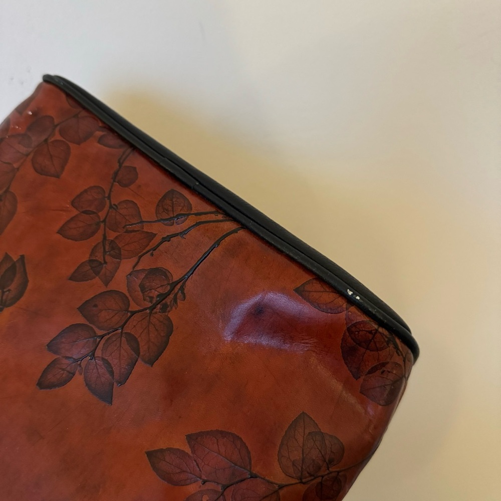 ❌ SOLD ❌ Vintage Brown Leather Leaf Print Mini Bag - Picture 6 of 9
